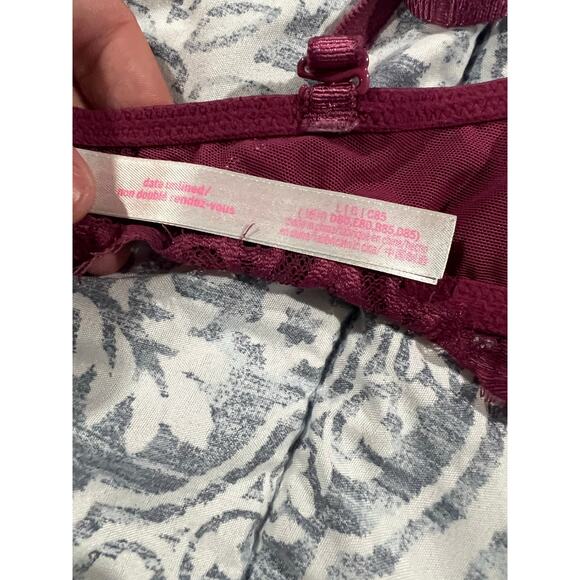 Victoria’s Secret pink pink lace underwire bra - Picture 4 of 10
